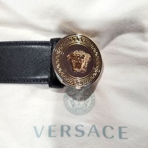 NWOT Versace Medusa Medallion Womens Belt
